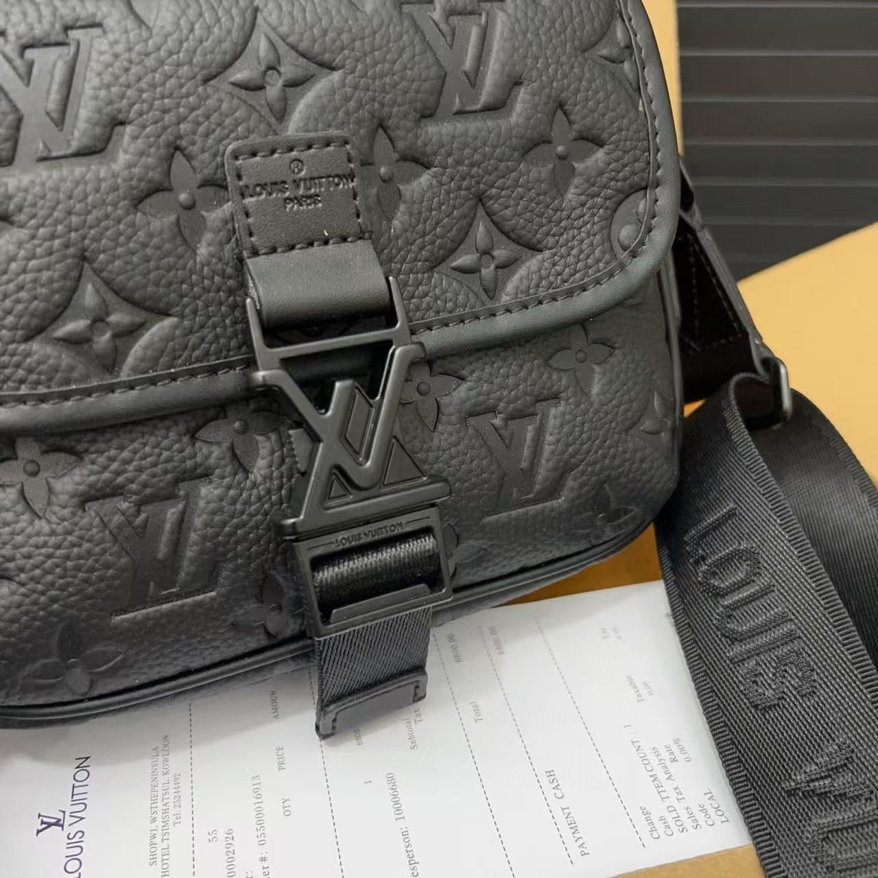 L O U I S crossbody